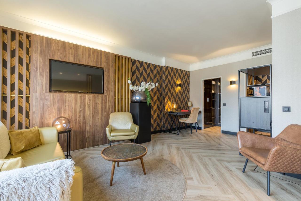 Leonardo The Plaza 4*